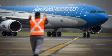 Aerolíneas Argentinas enlazará El Calafate con Córdoba y Bariloche