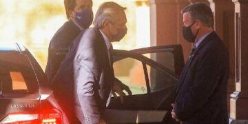 Escala el conflicto político del Gobierno tras la derrota electoral