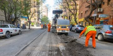 Continúa la rehabilitación de calles alto tránsito en Nueva Córdoba