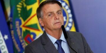 Bolsonaro reclama apoyo al sector financiero de Brasil