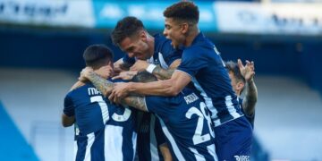 Talleres goleó a Rosario Central y sigue siendo el único puntero