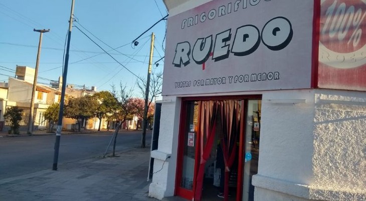 Violento asalto en una carnicería de barrio de Pueyrredón