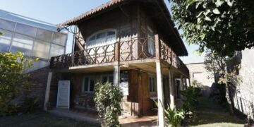 Convierten a la histórica Casa Eiffel en patrimonio cultural cordobés