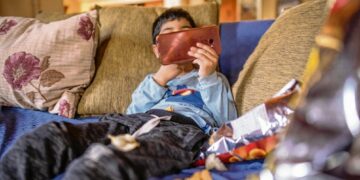 Por la pandemia, 85% de los adolescentes usa más pantallas