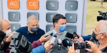 De Loredo dio a conocer un paquete de medidas tributarias