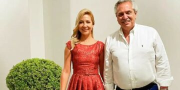 Presidencia confirmó el embarazo de Fabiola Yañez