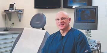 Denunciaron a un ginecólogo por realizar embarazos secretos con su propio esperma