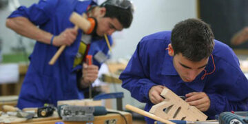 La Provincia lanzará programas para estimular la generación de empleo