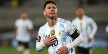 Argentina goleó a Bolivia ante sus hinchas, de la mano de Messi