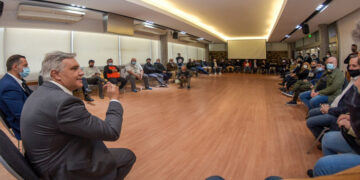 Vuelven los boliches y el sector gastronómico ejercerá sin aforos