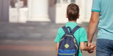 La Justicia concede a un hombre la adopción de integración de un niño