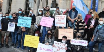 Vecinos de distintos barrios de la ciudad reclamaron mayor seguridad