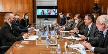 El Gobierno eliminará las retenciones a las exportaciones de servicios