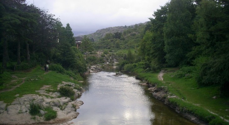 Aceptan amparo ambiental por contaminación de un río en La Cumbrecita
