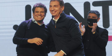 Santilli y Manes dieron un batacazo en Buenos Aires y derrotaron a Tolosa Paz