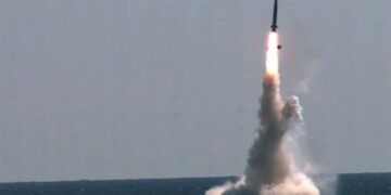 Se profundiza la crisis por los submarinos