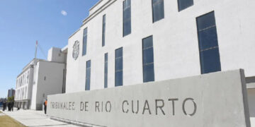 Imputan por homicidio simple a Ignacio Martín, el falso médico del COE