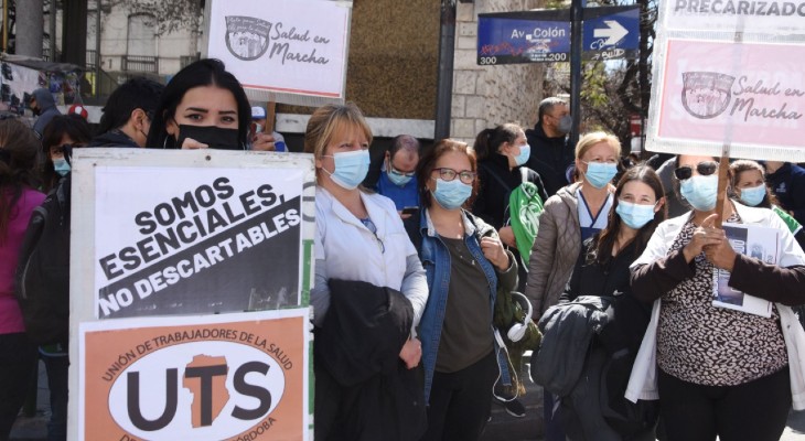 Los trabajadores de la salud cumplen otro día de protestas