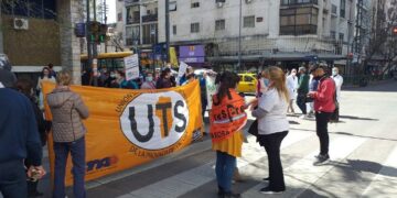 Protestan contra el colapso del hospital Neuropsiquiátrico