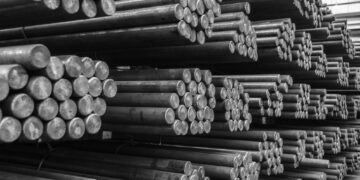 La producción de acero creció 20,8% en septiembre