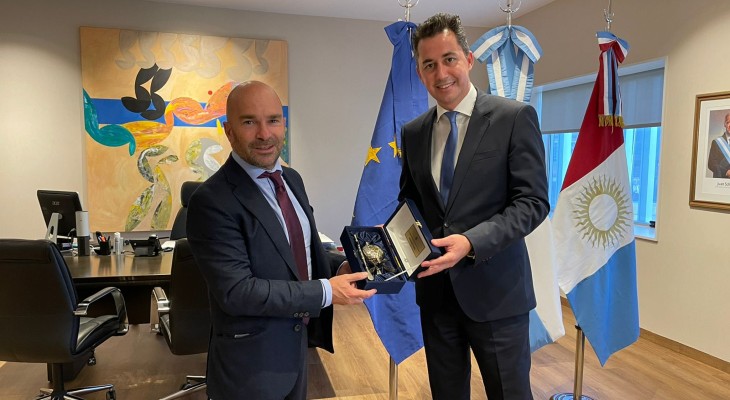 Calvo recibió a Sánchez Rico, embajador de la Unión Europea