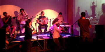 El Gobierno vuelve a pagar un bono a los trabajadores de la cultura