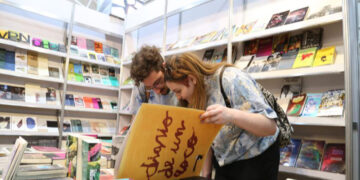 Entre palabras: encuentros literarios en el día de hoy