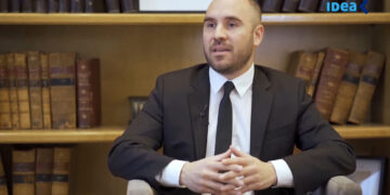 «Tenemos claro que no vamos a hacer ningún salto devaluatorio»