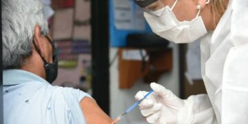 Terceras dosis: quienes podrían recibirlas