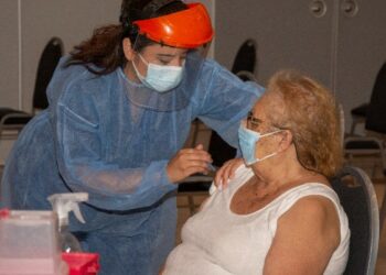 Comenzó la aplicación de la dosis adicional contra el coronavirus