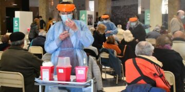 Comenzarán a aplicar terceras dosis de vacunas contra el coronavirus
