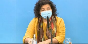 Vizzotti aseguró que las dosis administradas a niños son seguras