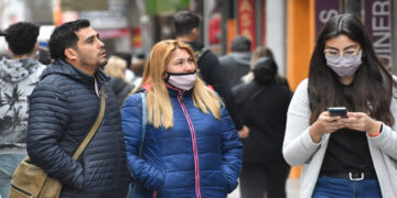 Menos delivery y luces bajo consumo, el cambio de hábito en pandemia