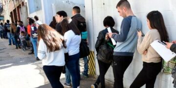 Rige la norma que incentiva la conversión de planes sociales en empleo
