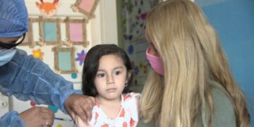 Comenzó la vacunación en Salas Cuna