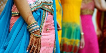 Un adolescente indio de 17 años cambió a su esposa por un teléfono celular