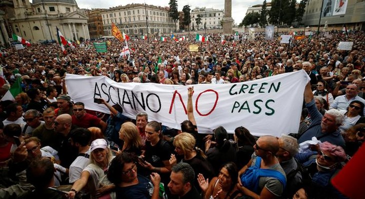Rebelión en Italia contra el pasaporte sanitario del Covid-19