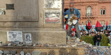 Amplio repudio al ataque del memorial por las víctimas del coronavirus