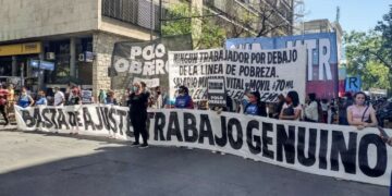 Marcharon por trabajo y alimentos en la ciudad