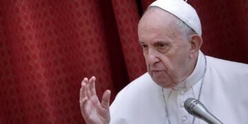 Francisco defendió la objeción de conciencia en casos de aborto