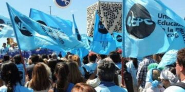 La Uepc reclamó un adelanto de las subas salariales