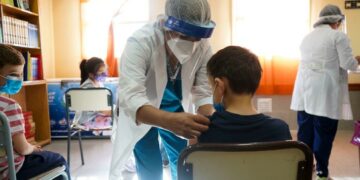 La inmunización inició su última etapa con la vacunación pediátrica