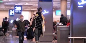 Las salidas turísticas al exterior crecieron 1.040% en agosto