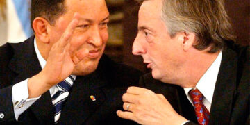 Declaran que el gobierno chavista enviaba dinero a Néstor Kirchner