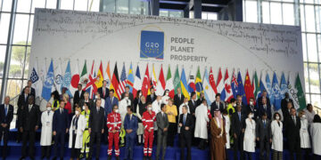 Los líderes del G20 acordaron reducir emisiones este siglo