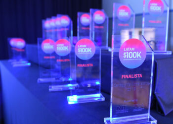 Fue premiado un desarrollo rosarino que obtiene celulosa desde la soja