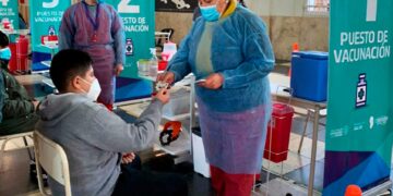 Las cuatro razones para inmunizar a los niños, niñas y adolescentes según la Sociedad de Pediatría