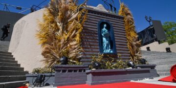 Con música y figuras destacadas, vuelve el Desfile Real al Parque Sarmiento