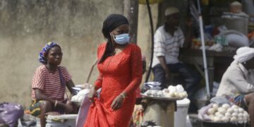 Una nueva variante de Covid-19 fue detectada en Sudáfrica