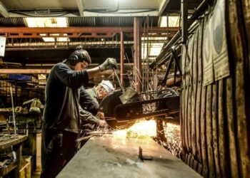 La industria Pyme creció 14,2% anual en octubre